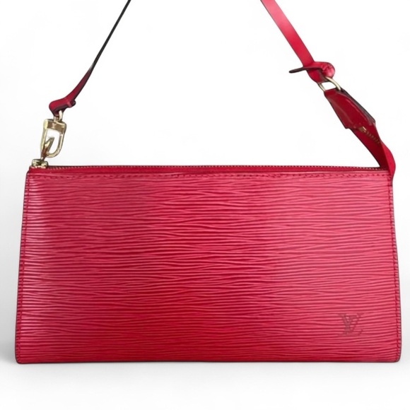 Louis Vuitton Red Epi Pochette Accessories 24 Shoulder Bag - Picture 11 of 15